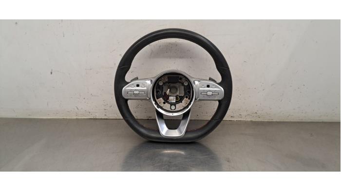 Volant Mercedes CLA