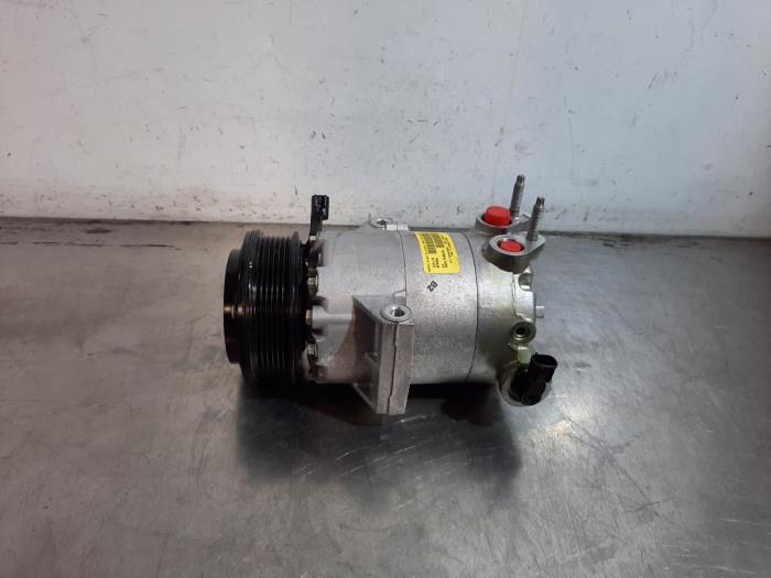 Pompe clim Ford Kuga
