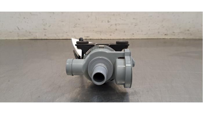 Pompe carburant électrique Mercedes CLA