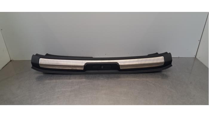 Couverture capteur serrure arrière Citroen 