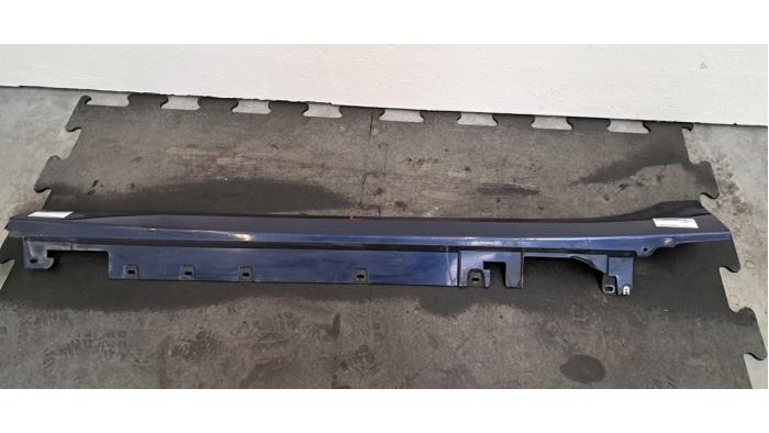 Marche-pied (list de couverture) gauche BMW 1-Série
