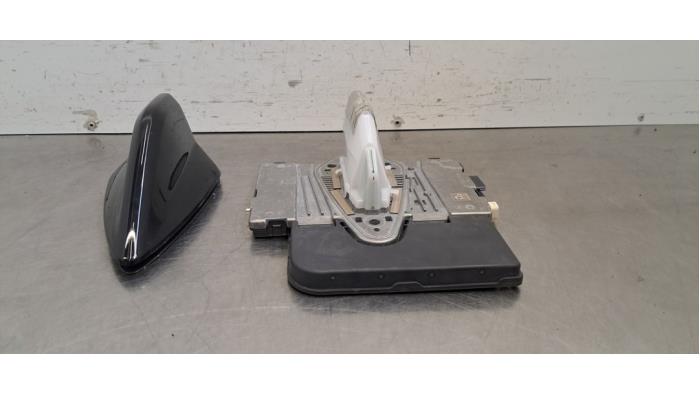 Antenne Peugeot 408