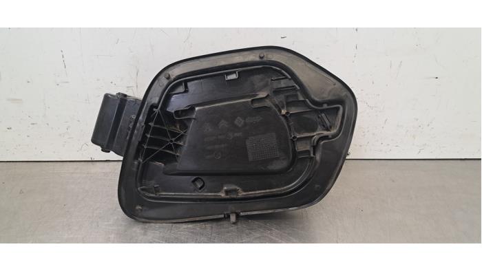 Clapet réservoir Peugeot 208