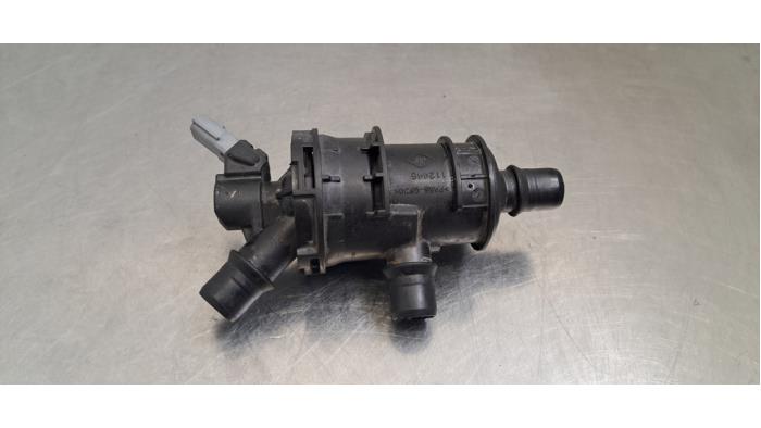 Boîtier thermostat Nissan Interstar
