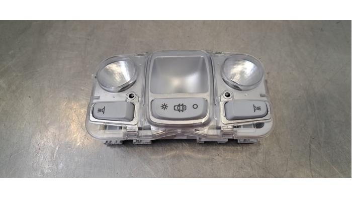 Eclairage intérieur avant Peugeot 208