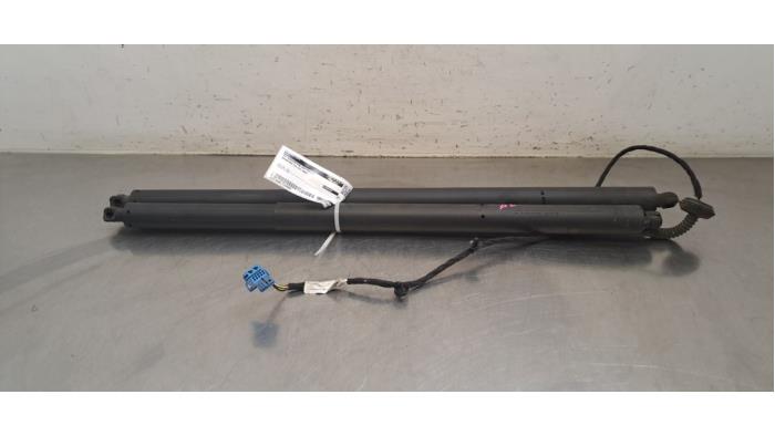 Kit amortisseur gaz hayon Mercedes CLA