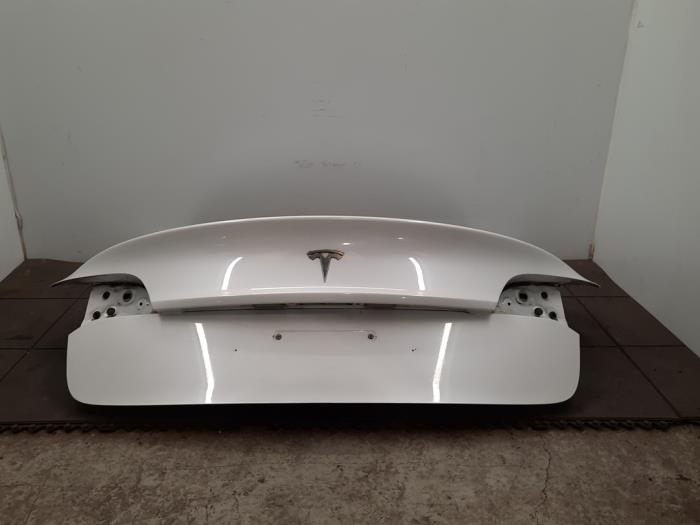 Hayon Tesla Model 3
