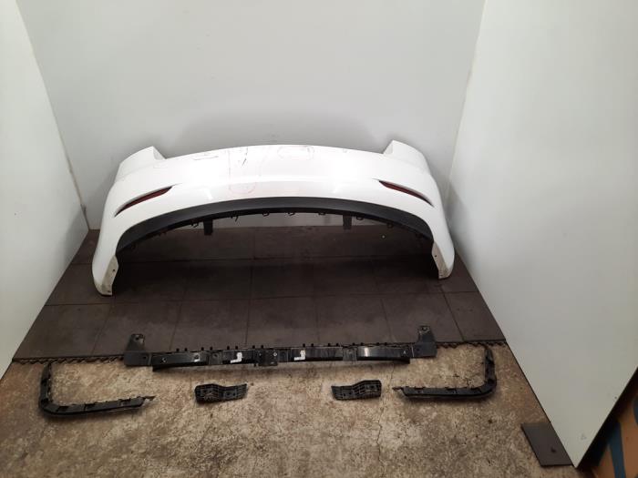 Pare-chocs arrière Tesla Model 3