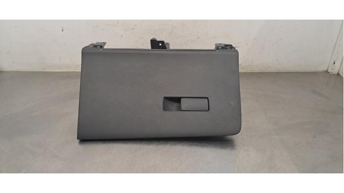 Boîte à gants Peugeot 408