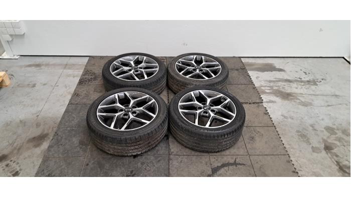 Kit jantes + pneumatiques Kia Cee'D