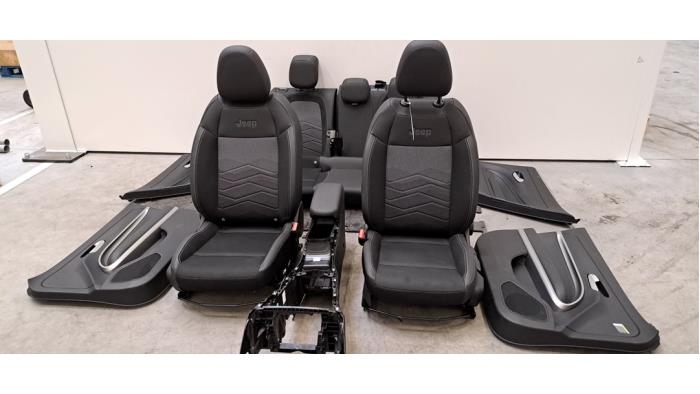 Kit revêtement (complet) Jeep Avenger