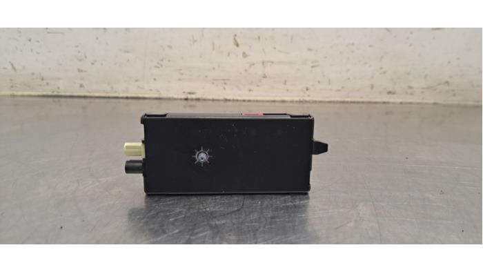 Antenne amplificateur BMW 5-Série