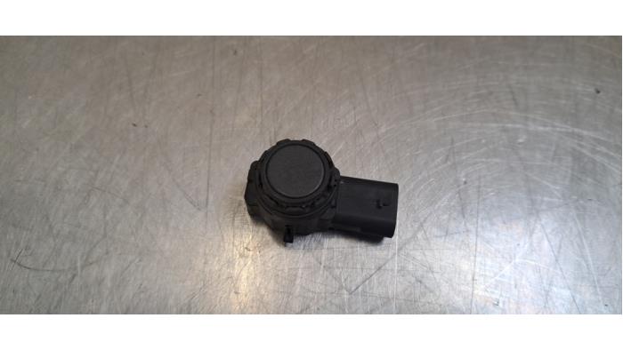 Gebruikte PDC Sensor BMW 5 serie Touring (G31) 518d 2.0 TwinPower Turbo 16V Mild Hybrid Prijs € 30,25 Inclusief btw aangeboden door Autohandel Didier