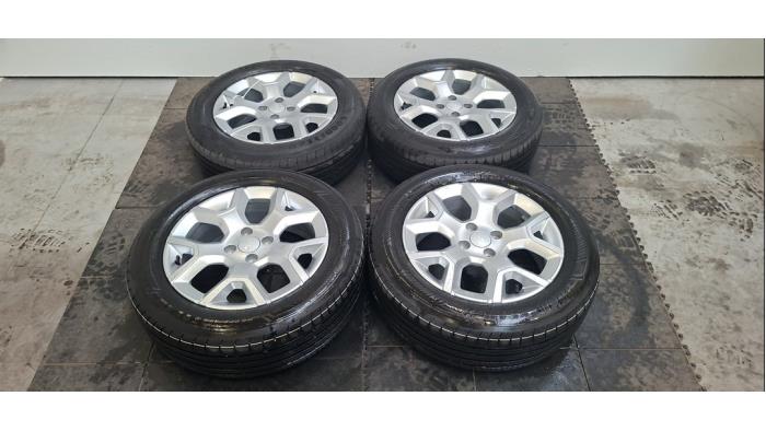 Kit jantes + pneumatiques Jeep Avenger