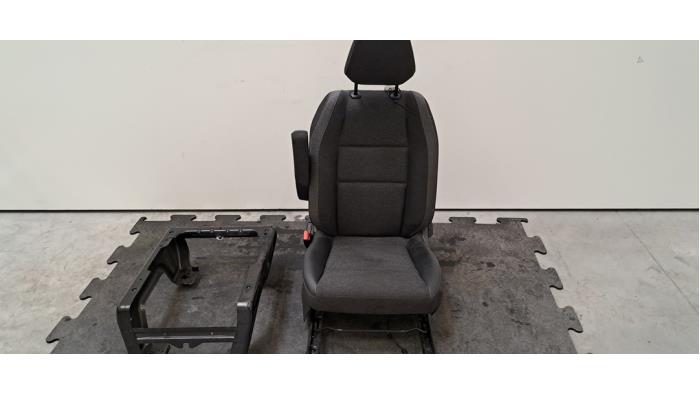 Siège gauche Nissan Interstar