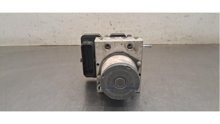 Pompe ABS Renault Master