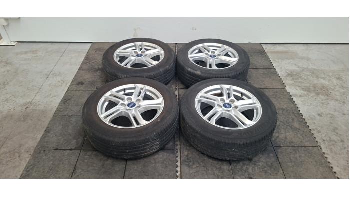 Kit jantes + pneumatiques Ford Focus