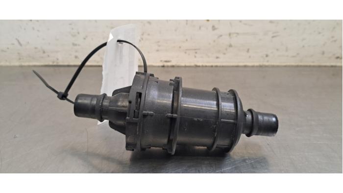 Boîtier thermostat Nissan Interstar