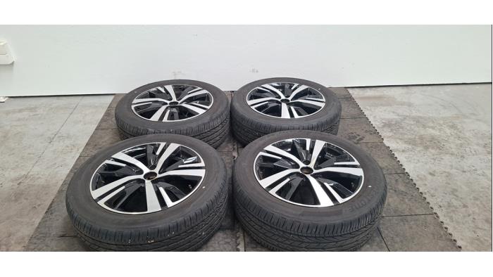 Kit jantes + pneumatiques Peugeot 408
