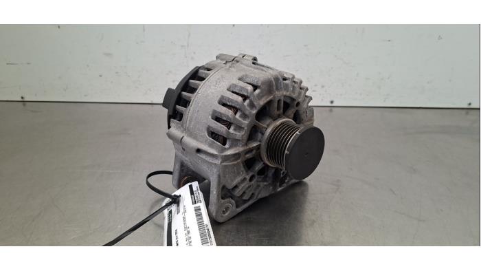 Dynamo Renault Trafic