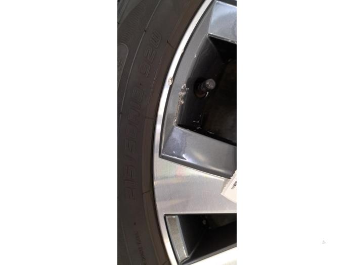 Jante + pneumatique Seat Ateca
