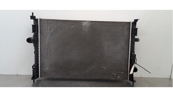Radiateur Opel Vivaro