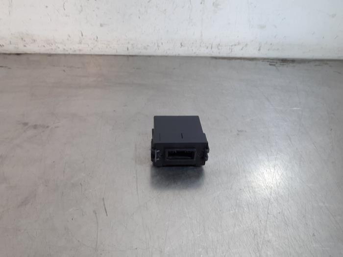 Module (divers) Renault Austral