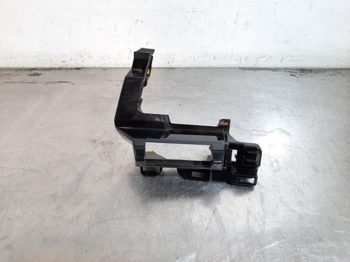 Support (divers) Renault Austral