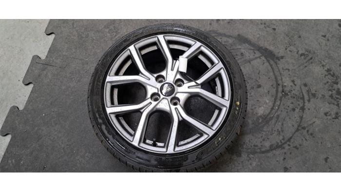 Jante + pneumatique Ford Fiesta