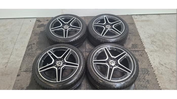 Kit jantes + pneumatiques Mercedes CLA