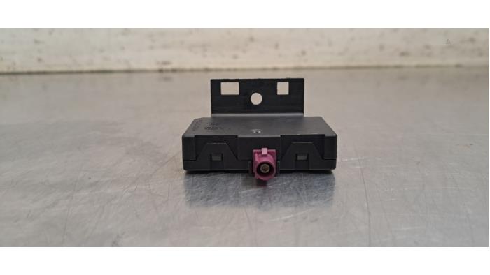 Antenne amplificateur Renault Trafic