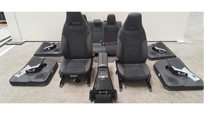 Kit revêtement (complet) Mercedes CLA