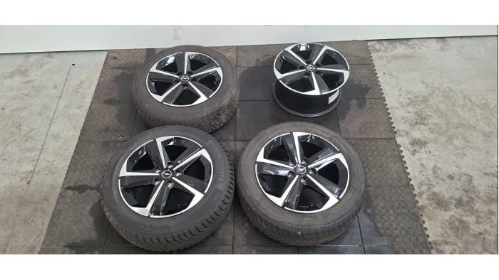 Kit jantes + pneus d'hivers Opel Astra