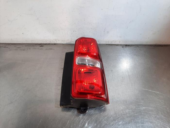 Feu arrière droit Peugeot Expert