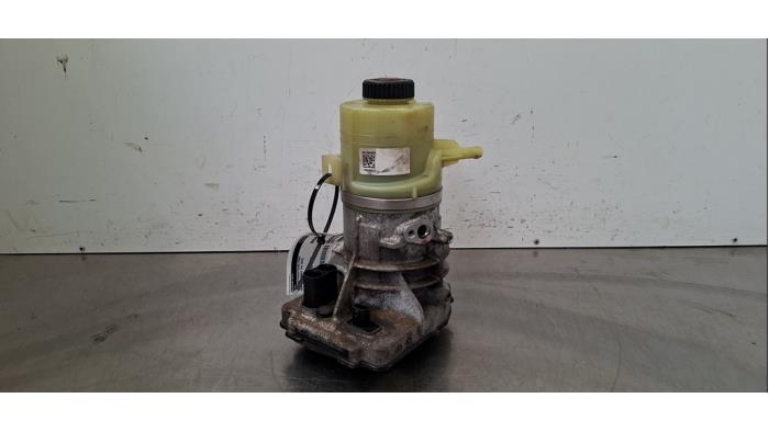 Pompe direction assistée Renault Trafic