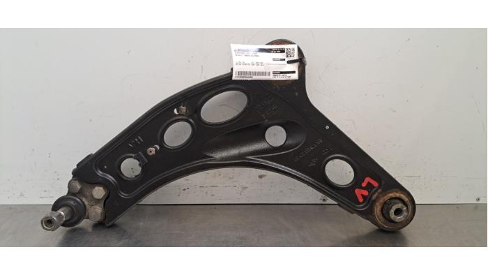 Bras de suspension avant gauche Renault Trafic