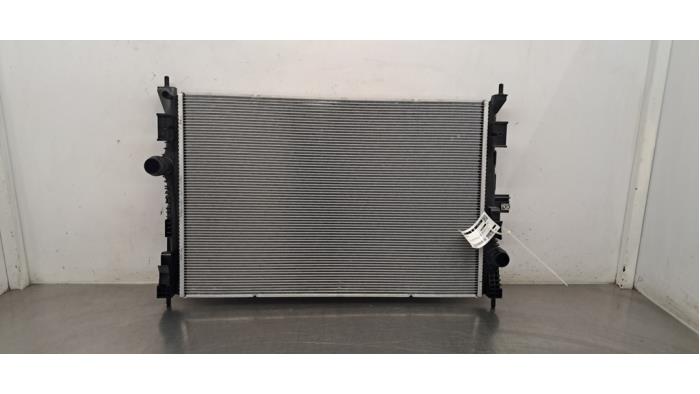 Radiateur Peugeot 408