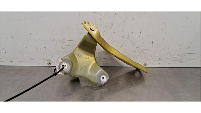 Charnière capot Opel Astra