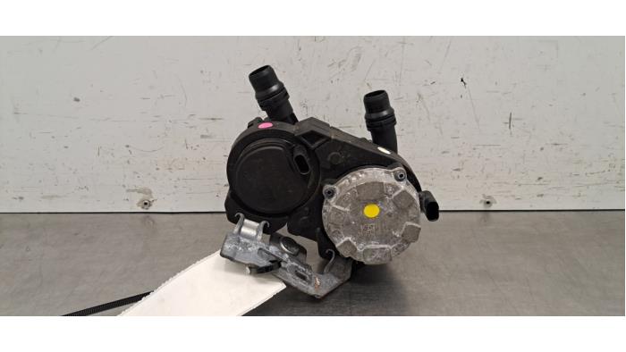 Pompe à eau supplémentaire Opel Astra