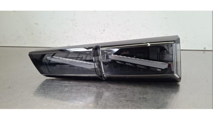 Feu arrière gauche Peugeot 408