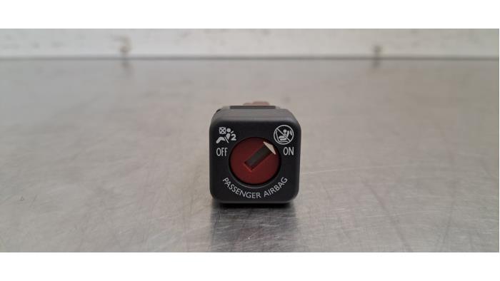 Verrouillage airbag Peugeot 408