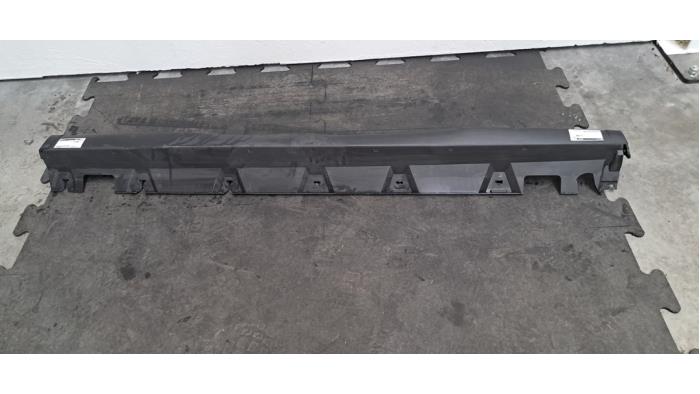 Marche-pied (list de couverture) droite Mercedes GLC-Klasse