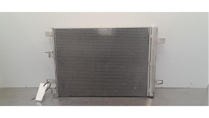 Condensateur clim Mercedes CLA