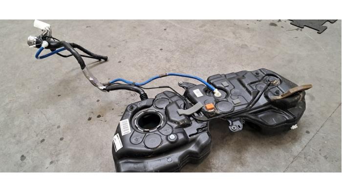 Réservoir de carburant Mercedes GLC-Klasse