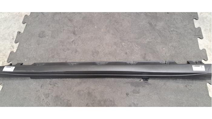 Marche-pied (list de couverture) droite Mercedes GLC-Klasse