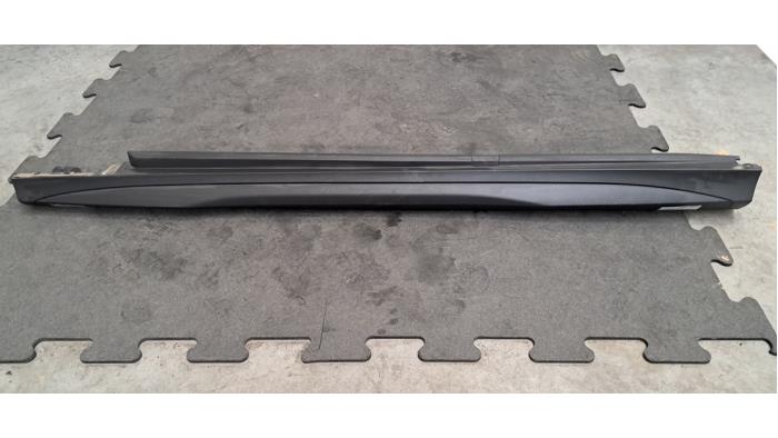 Marche-pied (list de couverture) gauche Mercedes GLC-Klasse