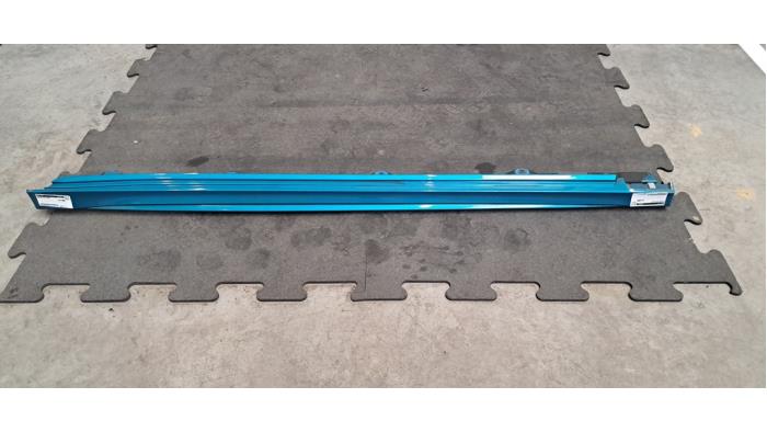Marche-pied (list de couverture) droite Mercedes CLA