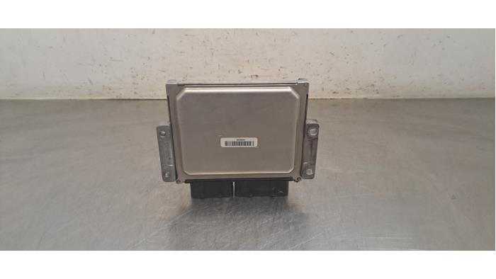 Ordinateur gestion moteur Peugeot Traveller