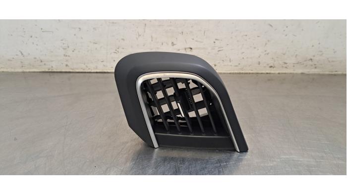 Grille aération tableau de bord Peugeot Traveller