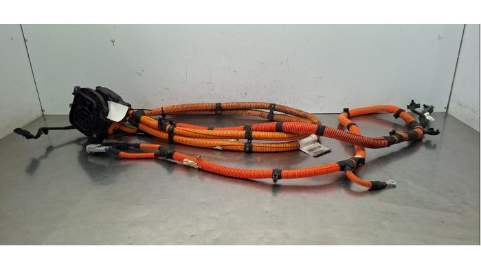Port de chargement voiture électrique Peugeot Rifter